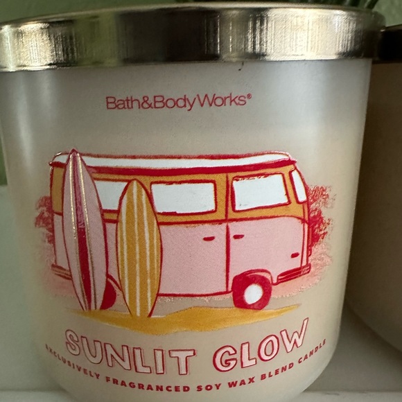 Bath & Body Works Sunlit Glow Candle Bundle Cream and Pink - Picture 2 of 5